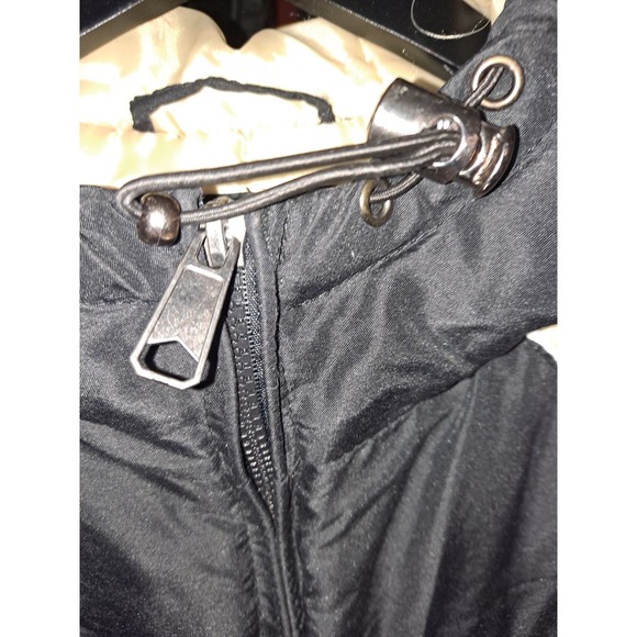 NHL Pittsburgh Penguins Insulated Jacket with Logo on Back Size Large - Picture 9 of 11